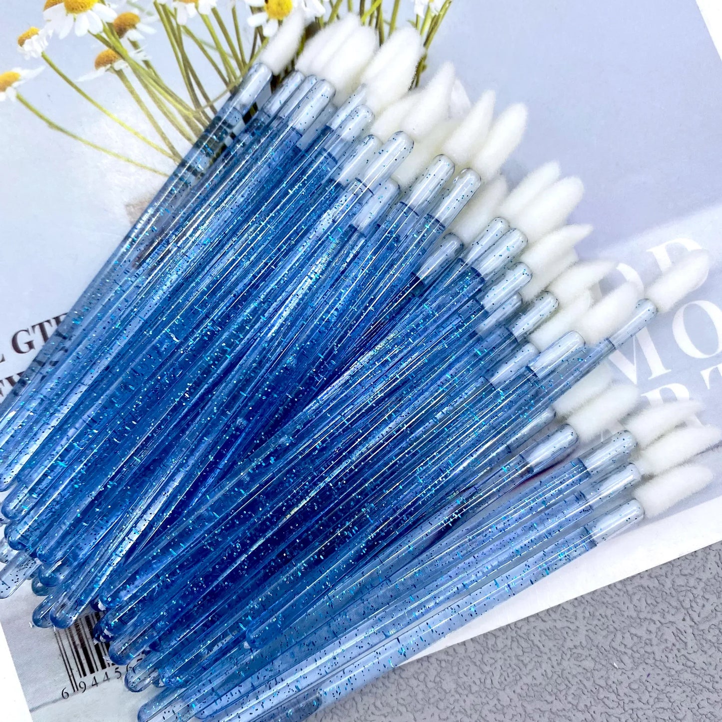 50/1000 PCS Disposable Lip Brush – Lipstick & Gloss Applicator Wands