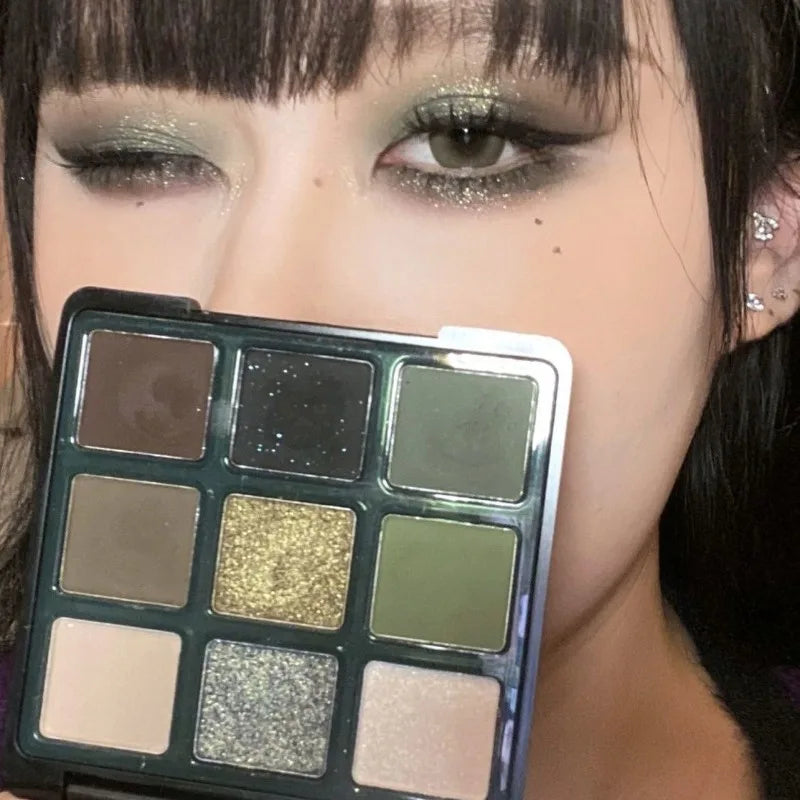 9-Color Eyeshadow Palette – Olive Green Smoky Pearlescent & Matte Makeup