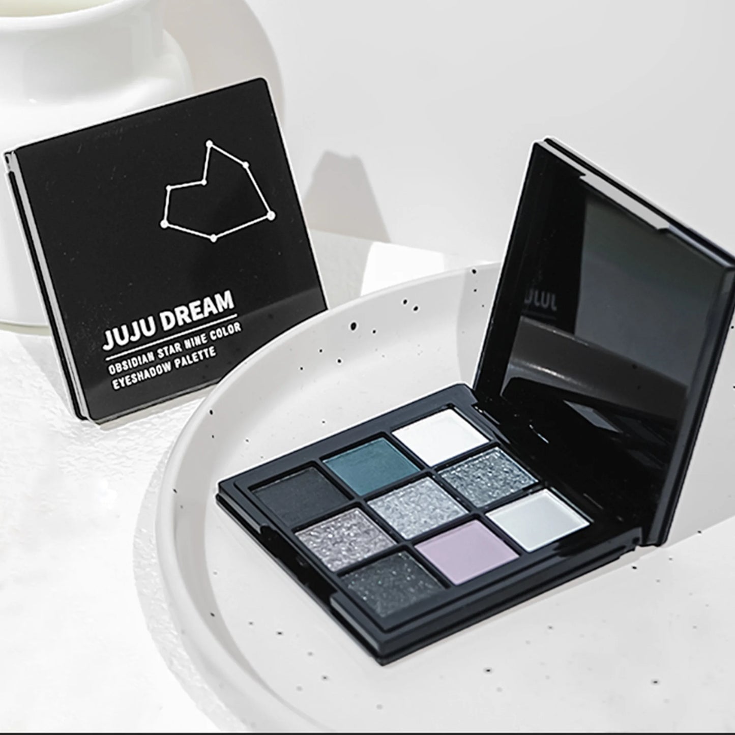 Black Light 9-Color Eyeshadow Palette – Smoky Dark & Cement Shades