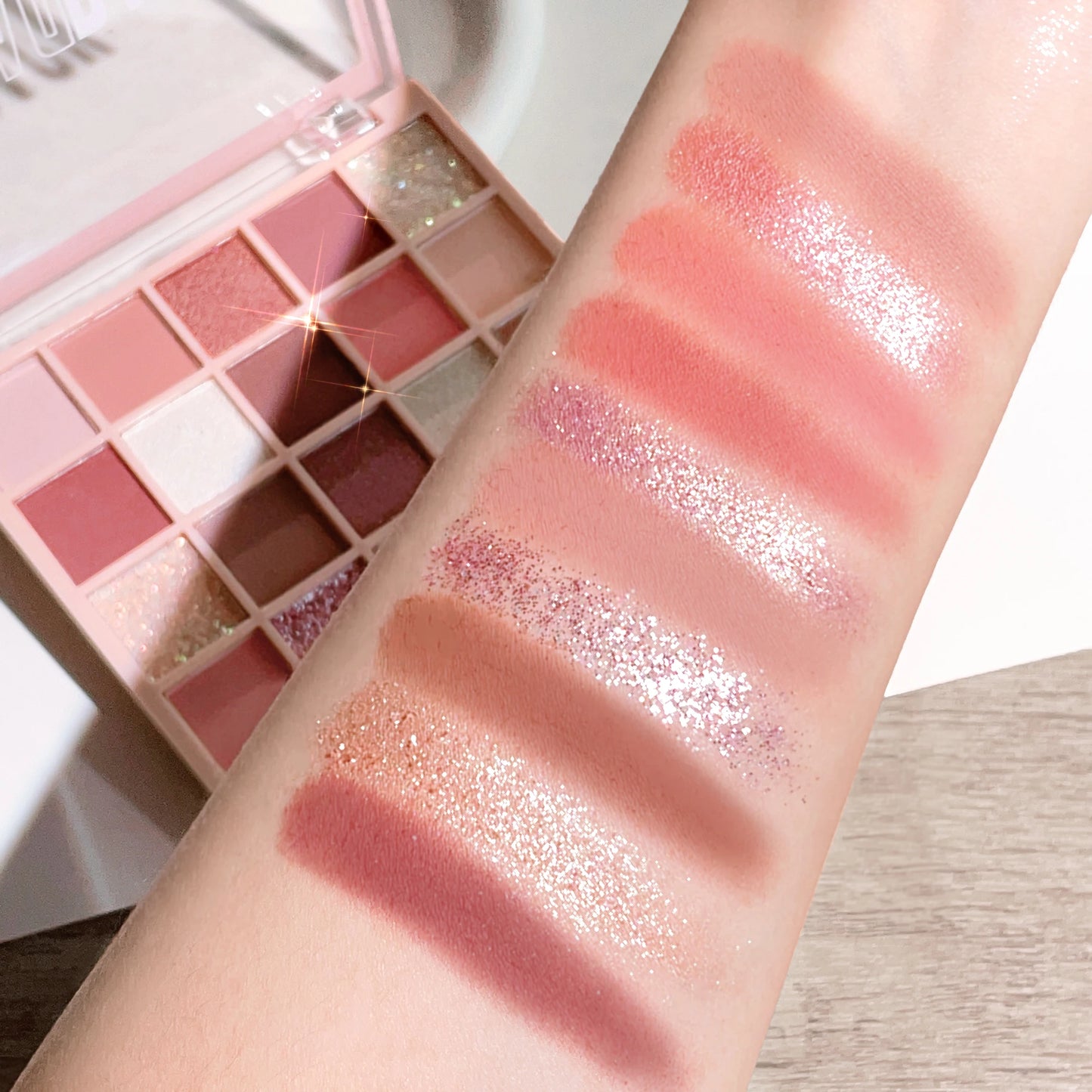 25-Color Oatmeal Milk Tea Eyeshadow Palette – Sparkling Pearls & Gentle Browns