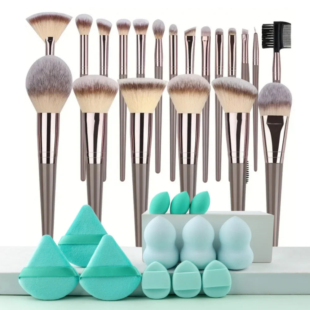 3-20PCS Makeup Brush Set – Eyeshadow, Foundation & Blush with Storage Box