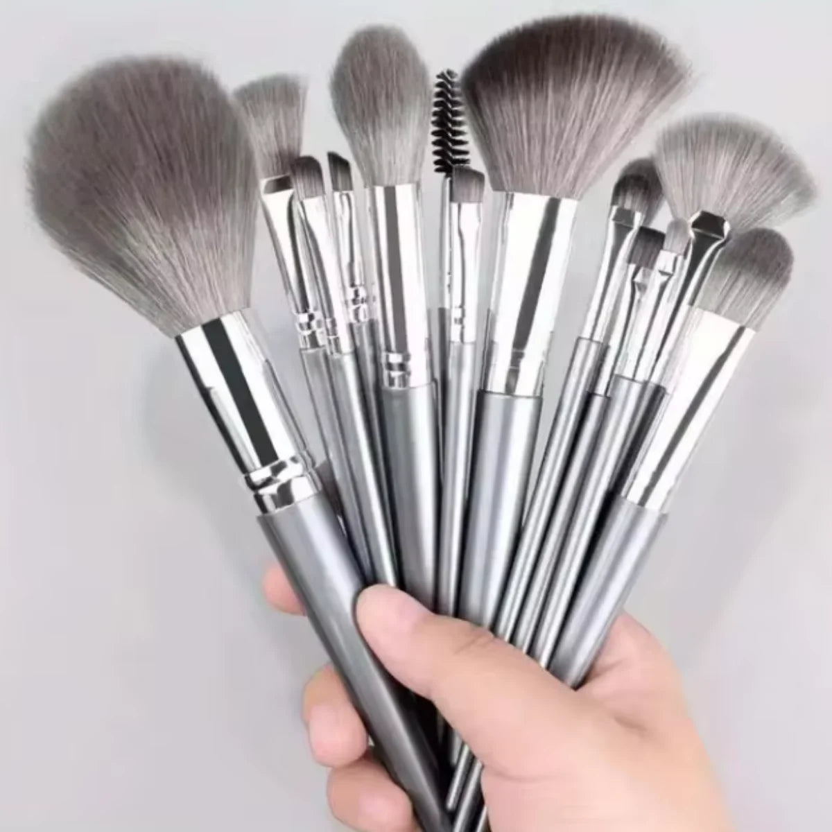 Soft Fluffy Makeup Brush Set – Eyeshadow, Foundation & Blush